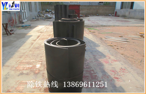 皮帶除鐵器，1.2米皮帶用多大的除鐵器_1.2米皮帶用多大的除鐵器皮帶原因及如何調_刮板價(jià)格 