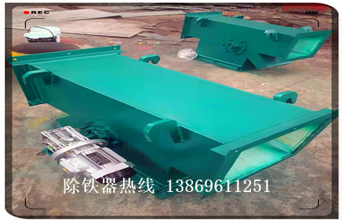 管道永磁除鐵器，RCYA管道式永磁除鐵器價(jià)格 _遠力RCYA管道式永磁除鐵器型12000高斯_可定制工作原理_安裝示意圖  