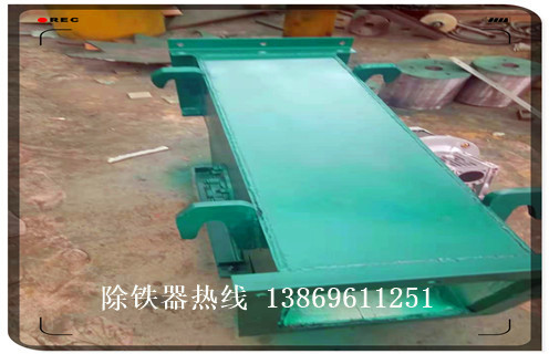 管道除鐵器，廣西管道除鐵器工作原理_RCYG液體不銹鋼廣西管道除鐵器工作原理_水泥造紙廠(chǎng)管道除鐵器圖片